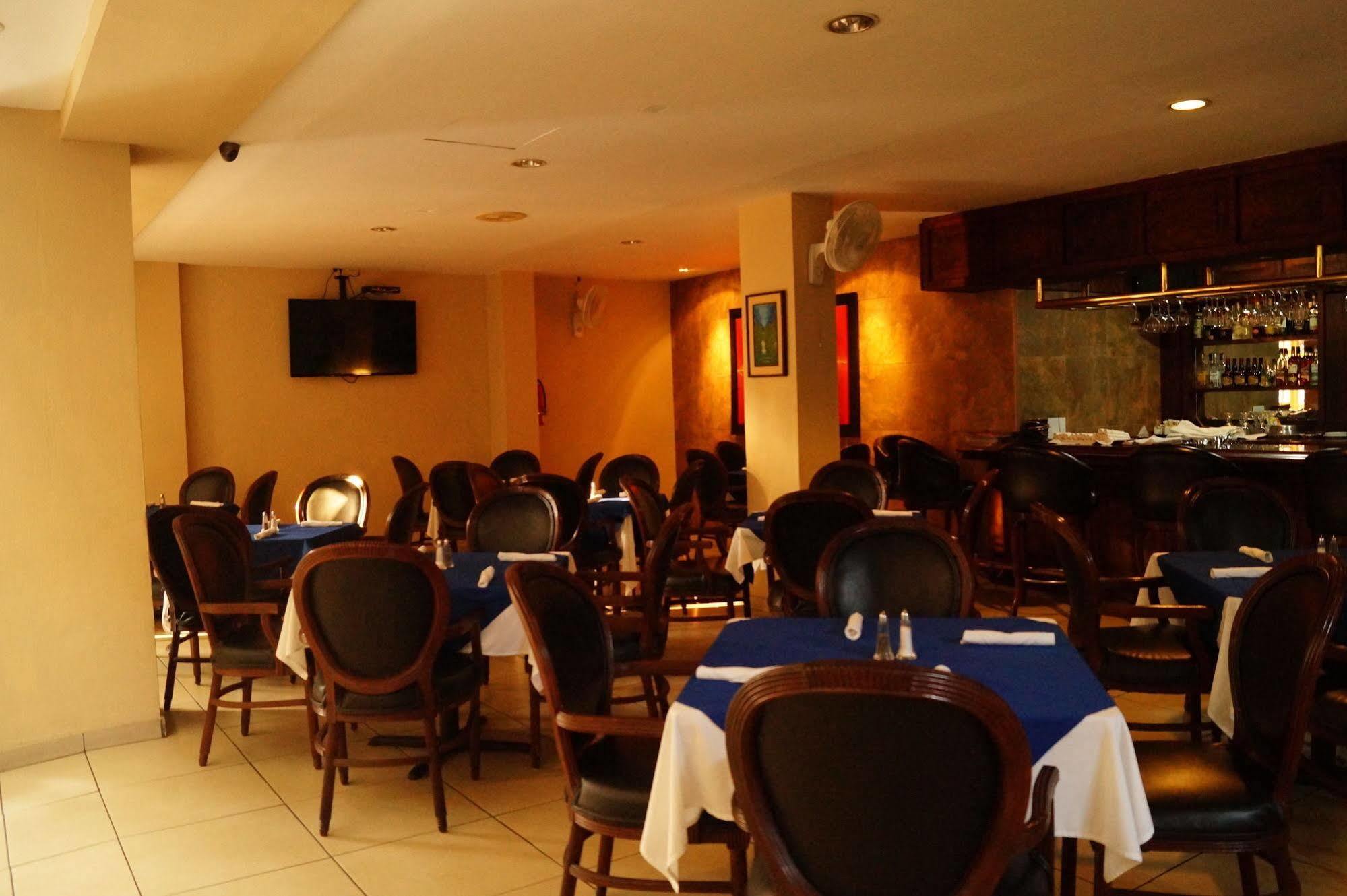 Siesta Hotel And Casino Antiguo Cuscatlan Exterior photo